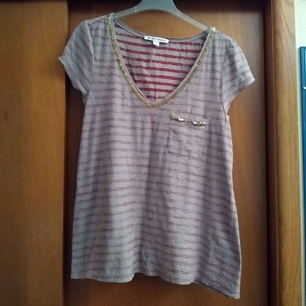 *Final Sell Price* Andrew Charles Low V-Neck Shirt